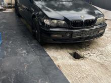 BMW 318i 2004 Car