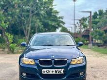 BMW 320i 2011 Car