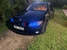 BMW 320i 2011 Car