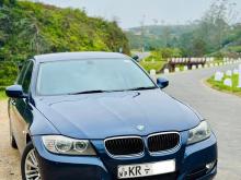 BMW 320i 2011 Car