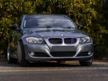 BMW 320i 2010 Car