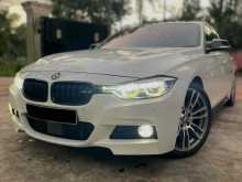 BMW 330e 2016 Car