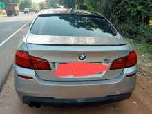 https://riyasewana.com/uploads/bmw-520-i-30955034762.jpg