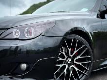 https://riyasewana.com/uploads/bmw-520i-3019192917395.jpg