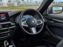https://riyasewana.com/uploads/bmw-530e-219402222402.jpg