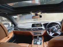 https://riyasewana.com/uploads/bmw-740le-long-11544546584.jpg