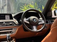 https://riyasewana.com/uploads/bmw-740le-lwb-1714133224931.jpg