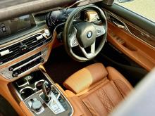 https://riyasewana.com/uploads/bmw-740le-m-sport-2321241524541.jpg