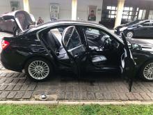 https://riyasewana.com/uploads/bmw-f30-318i-24716476216.jpg