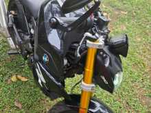 https://riyasewana.com/uploads/bmw-g310-r-91343401552.jpg