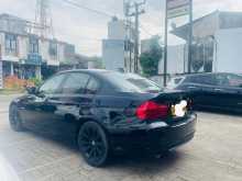 BMW Se 318i 2010 Car