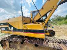 CAT 320B 2003 Heavy-Duty