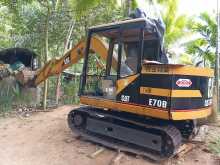 CAT E70B 2002 Heavy-Duty