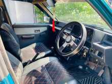 https://riyasewana.com/uploads/daihatsu-charade-992640825.jpg