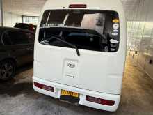 https://riyasewana.com/uploads/daihatsu-daihatsu-hijet-117352824.jpg
