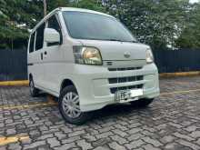 https://riyasewana.com/uploads/daihatsu-daihatsu-hijet-28211004743.jpg