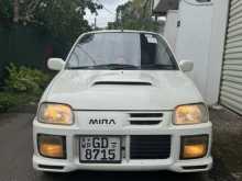 Daihatsu MIRA Avanzato TRXX 1998 Car