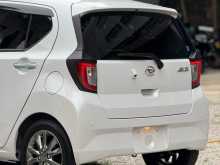 https://riyasewana.com/uploads/daihatsu-daihatsu-mira-2024-717422512292.jpg