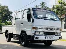 Toyota Dyna 0 Lorry