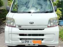 Daihatsu Hijet 2017 Van