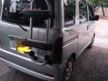 https://riyasewana.com/uploads/daihatsu-hijet-2001-2621305112193.jpg