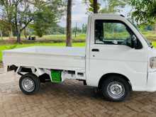https://riyasewana.com/uploads/daihatsu-hijet-2001-510232812072.jpg