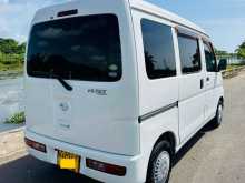 https://riyasewana.com/uploads/daihatsu-hijet-9718414313.jpg