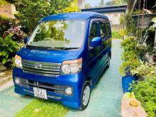 Daihatsu Hijet 2017 Van