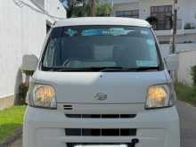 Daihatsu Hijet Cruze 2014 Van