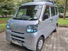 Daihatsu Hijet Cruze 2014 Van