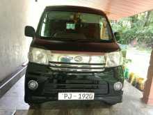 Daihatsu Hijet Cruze 2014 Van