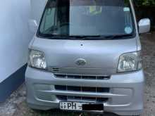 Daihatsu Hijet Cruze 2016 Van