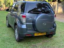 https://riyasewana.com/uploads/daihatsu-jeeps-2011-2920350612294.jpg