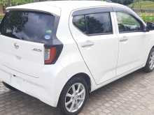 https://riyasewana.com/uploads/daihatsu-mira-1295003152.jpg