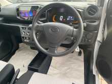 https://riyasewana.com/uploads/daihatsu-mira-2023-49265912734.jpg