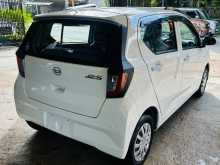 https://riyasewana.com/uploads/daihatsu-mira-2024-1412373612663.jpg