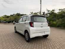 https://riyasewana.com/uploads/daihatsu-mira-2024-612452912844.jpg