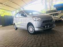https://riyasewana.com/uploads/daihatsu-mira-es-17103604843.jpg