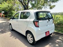 https://riyasewana.com/uploads/daihatsu-mira-es-301339296395.jpg