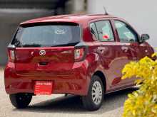 https://riyasewana.com/uploads/daihatsu-mira-es-3014144722093.jpg