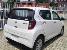 https://riyasewana.com/uploads/daihatsu-mira-es-592111693.jpg