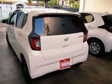 https://riyasewana.com/uploads/daihatsu-mira-es-8939094302.jpg