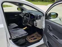 https://riyasewana.com/uploads/daihatsu-mira-g-15736516695.jpg
