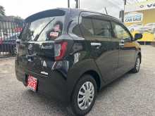 https://riyasewana.com/uploads/daihatsu-mira-safety-2023-418195612233.jpg