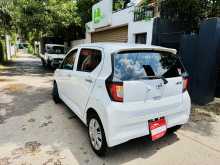 https://riyasewana.com/uploads/daihatsu-mira-x-1012340922982.jpg