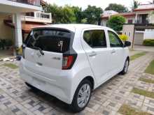 https://riyasewana.com/uploads/daihatsu-mira-x-2024-1913560612583.jpg