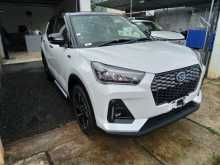 Daihatsu Rocky Hybrid Premium G 2026 SUV