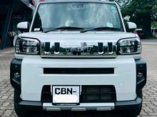 Daihatsu TAFT G Chrome Venture 2024 Car