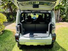 https://riyasewana.com/uploads/daihatsu-taft-g-128390617406.jpg