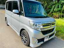 Daihatsu Tanto Custom 30000km 2015 Car